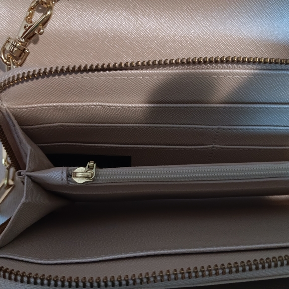 Bebe Clutch/Shoulder Bag in Pale Pink - Picture 11 of 12